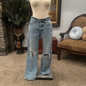 Women’s H&M &Denim Distressed 90’s boyfriend jeans size 4